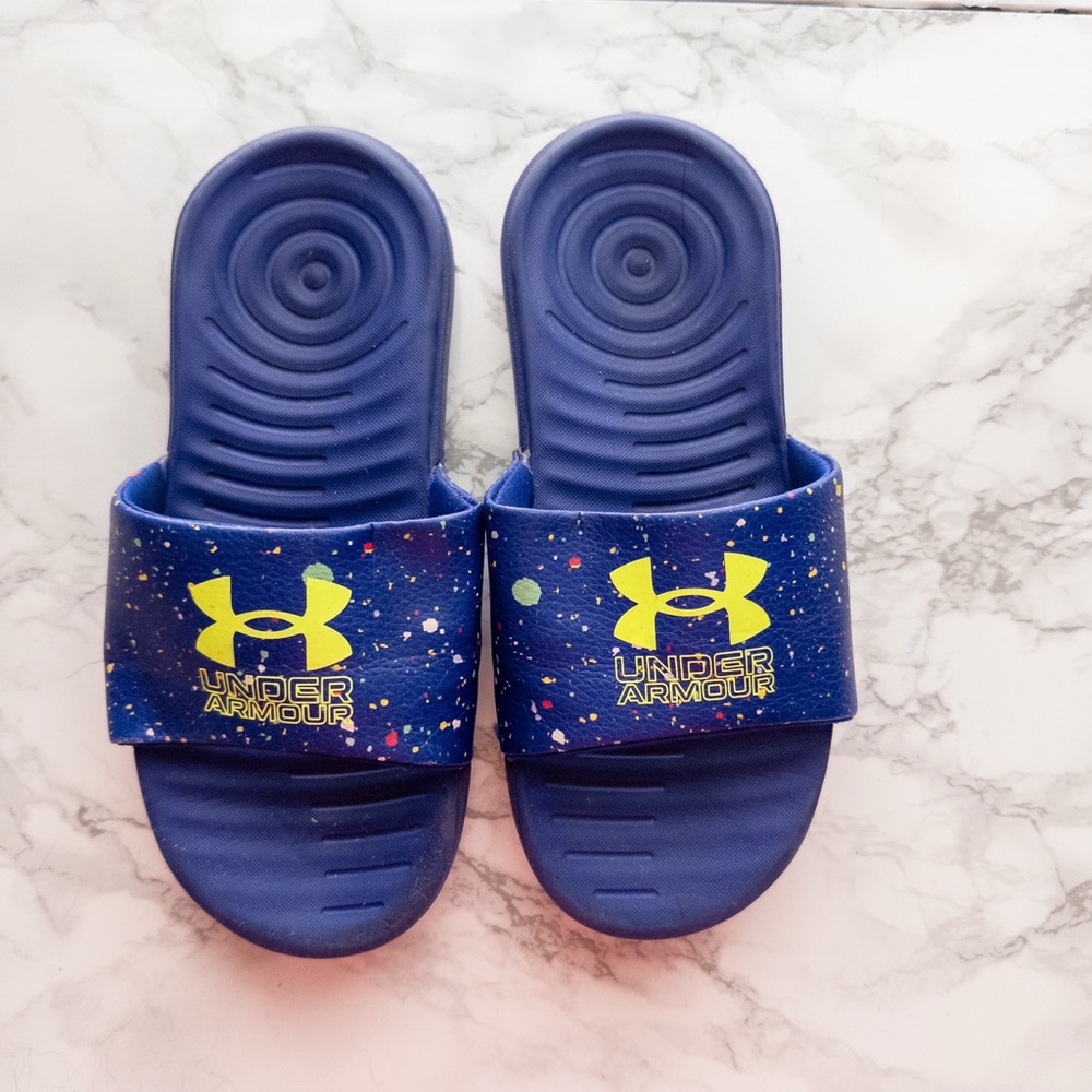 Under Armour 12 kids ignite slides purple green splatter paint EUC